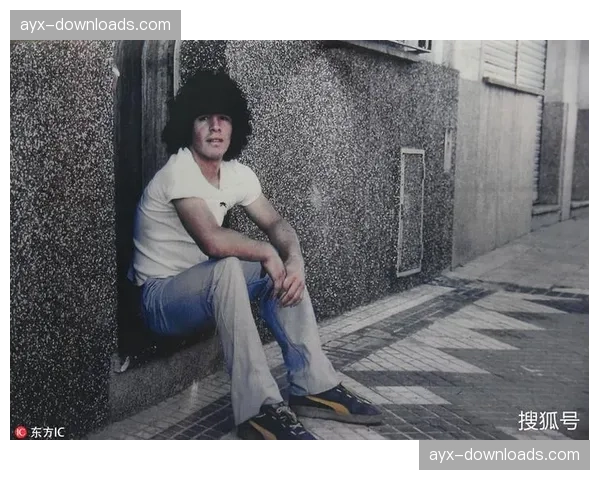 那不勒斯市政府计划为已故传奇马拉多纳建立永久性纪念博物馆